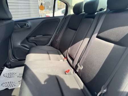 2016 Honda Grace - photo 13