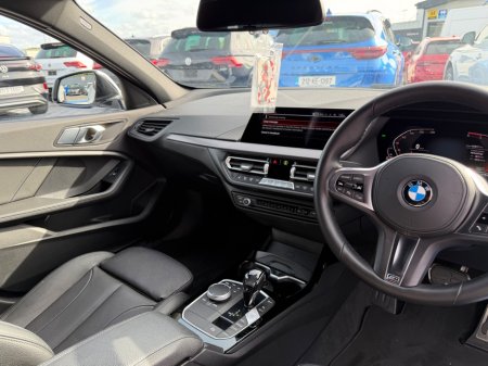 2021 BMW 1-Series - photo 17