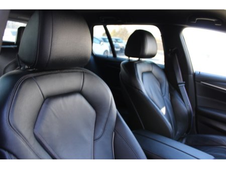 2024 BMW 5-Series - photo 3