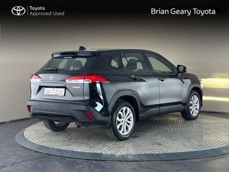 2024 Toyota Corolla Cross - photo 2