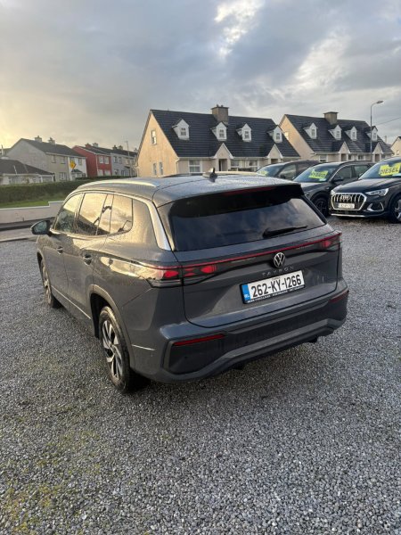 2026 Volkswagen Tayron - photo 2