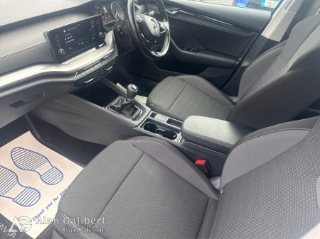 2022 Skoda Octavia - photo 16