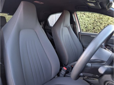 2023 Toyota Yaris - photo 14