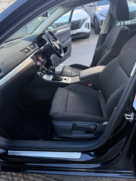 2022 Skoda Superb - photo 9
