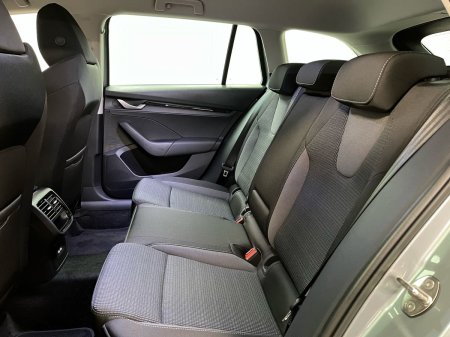 2026 Skoda Octavia - photo 8
