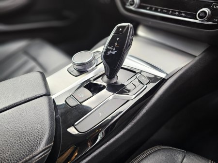 2018 BMW 5-Series - photo 12