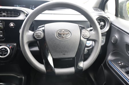 2016 Toyota Aqua - photo 27