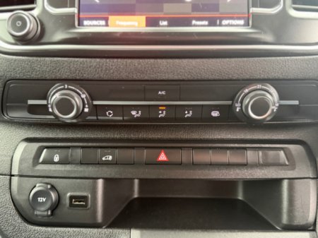 2023 Citroen Dispatch - photo 14