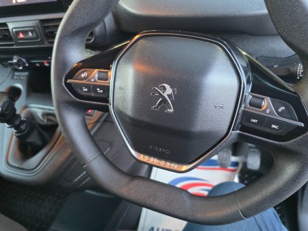 2022 Peugeot Partner - photo 20
