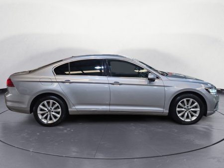 2022 Volkswagen Passat - photo 4
