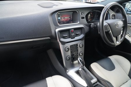 2018 Volvo V40 - photo 21
