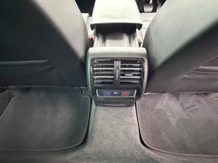 2019 Volkswagen Passat - photo 16