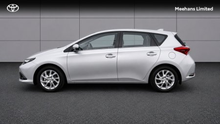 2016 Toyota Auris - photo 3