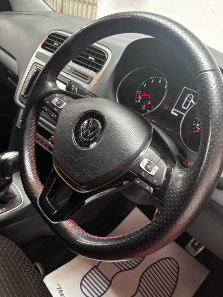 2015 Volkswagen Polo - photo 12