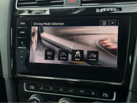 2020 Volkswagen Golf - photo 18