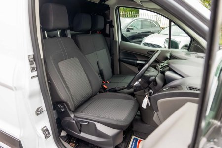 2022 Ford Transit Connect - photo 17