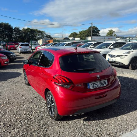 2017 Peugeot 208 - photo 9