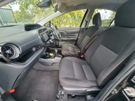 2020 Toyota Aqua - photo 19