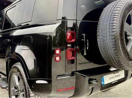 2024 Land Rover Defender - photo 13