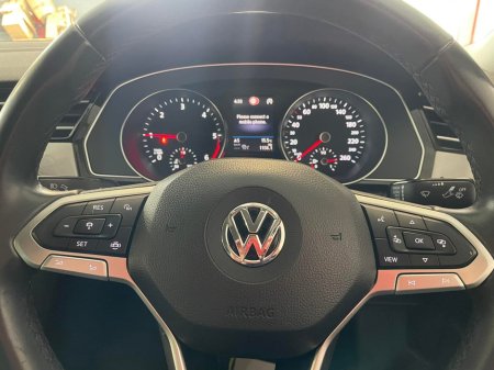 2020 Volkswagen Passat - photo 15