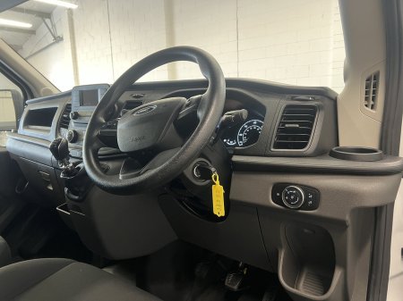 2024 Ford Transit - photo 3