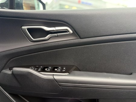 2023 Kia Sportage - photo 10
