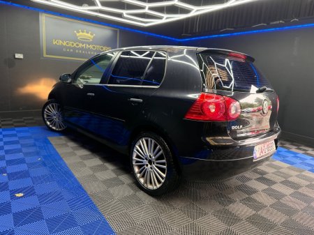 2004 Volkswagen Golf - photo 6