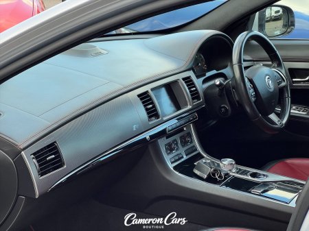 2013 Jaguar XF - photo 6
