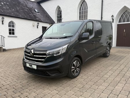 2023 Renault Trafic - photo 2