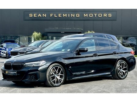 2022 BMW 5-Series - photo 2