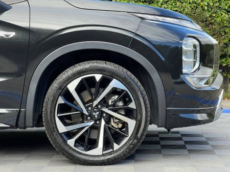 2022 Mitsubishi Outlander - photo 10