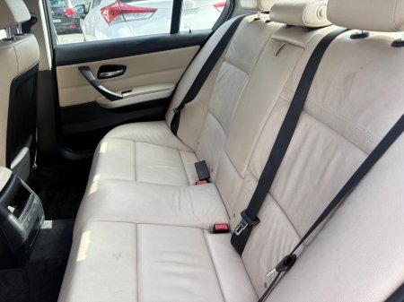 2011 BMW 3-Series - photo 10