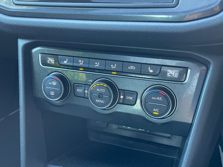 2017 Volkswagen Tiguan - photo 14
