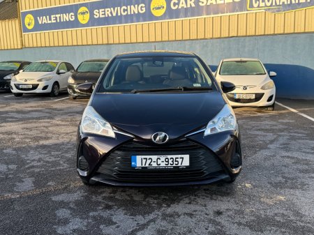 2017 Toyota Vitz - photo 3
