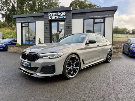 2022 BMW 5-Series - photo 2