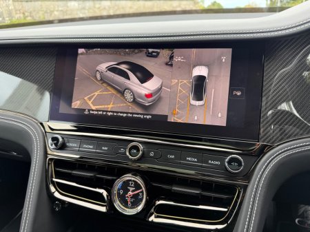 2025 Bentley Flying Spur - photo 41