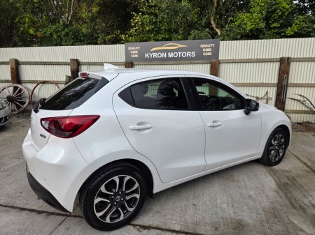 2016 Mazda Demio - photo 5