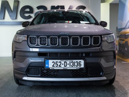 2025 Jeep Compass - photo 2