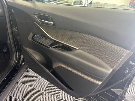2020 Toyota C-HR - photo 6