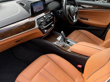 2020 BMW 5-Series - photo 7