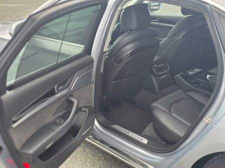 2017 Audi A8 - photo 27