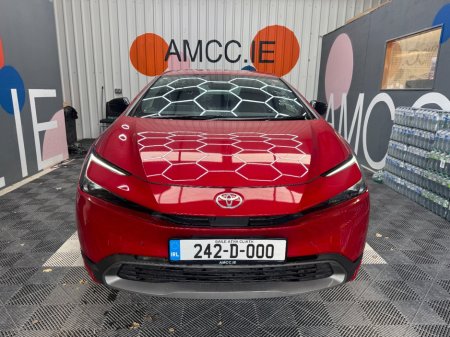 2024 Toyota Prius - photo 2