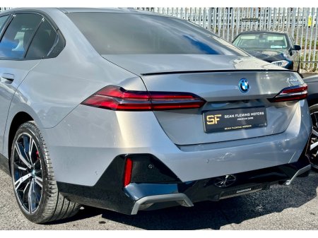 2026 BMW 5-Series - photo 7