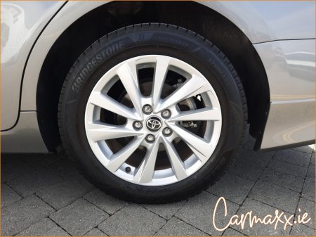 2021 Toyota Camry - photo 10