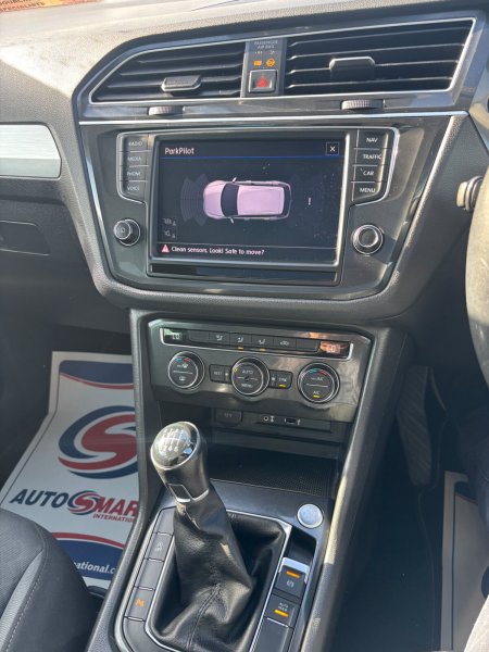 2017 Volkswagen Tiguan - photo 14