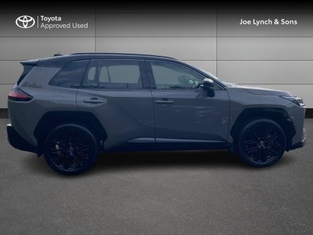 2026 Toyota RAV4 - photo 3