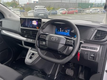 2026 Toyota Proace - photo 8