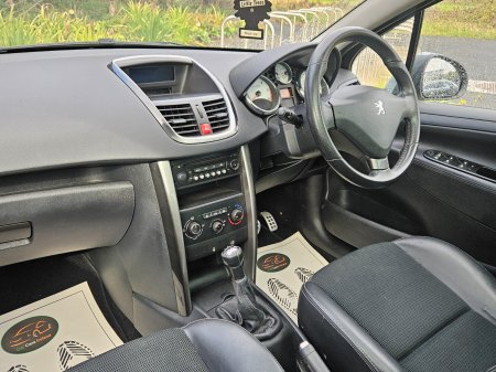2013 Peugeot 207 - photo 24