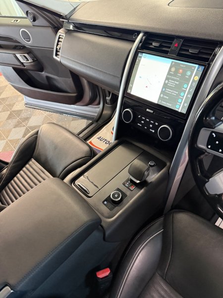 2021 Land Rover Discovery - photo 10