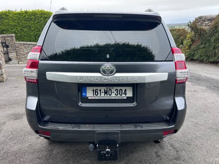 2016 Toyota Land Cruiser - photo 2